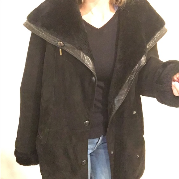 Sheepskin oversize winter coat. Paris Vintage - Picture 9 of 9